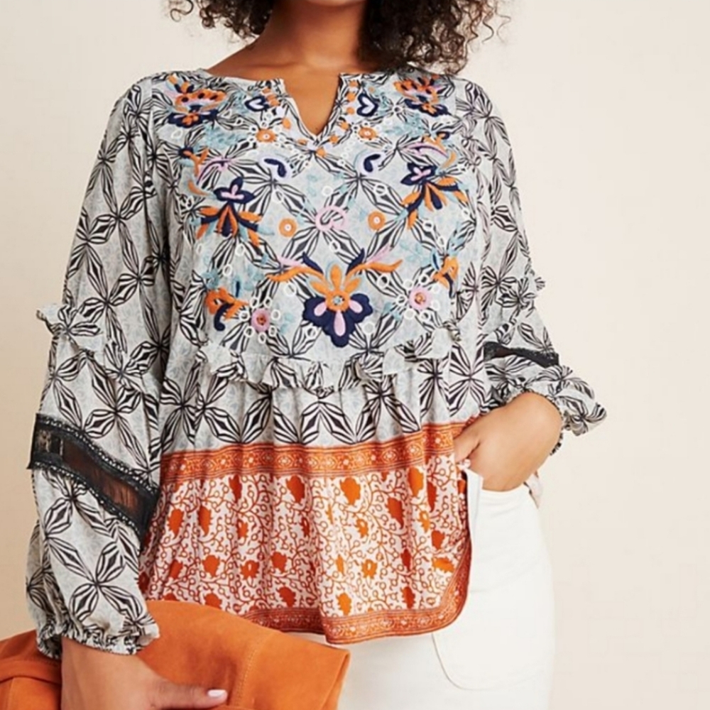 ANTHROPOLOGIE LADIES LONG SLEEVE EMBROIDERED TUNIC- L